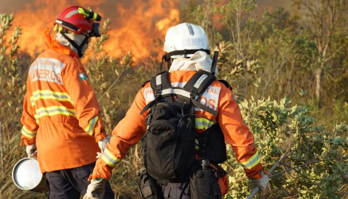 Foto: CBMPR Dias secos e de sol aumentam ainda mais o risco de incêndios causados por balões